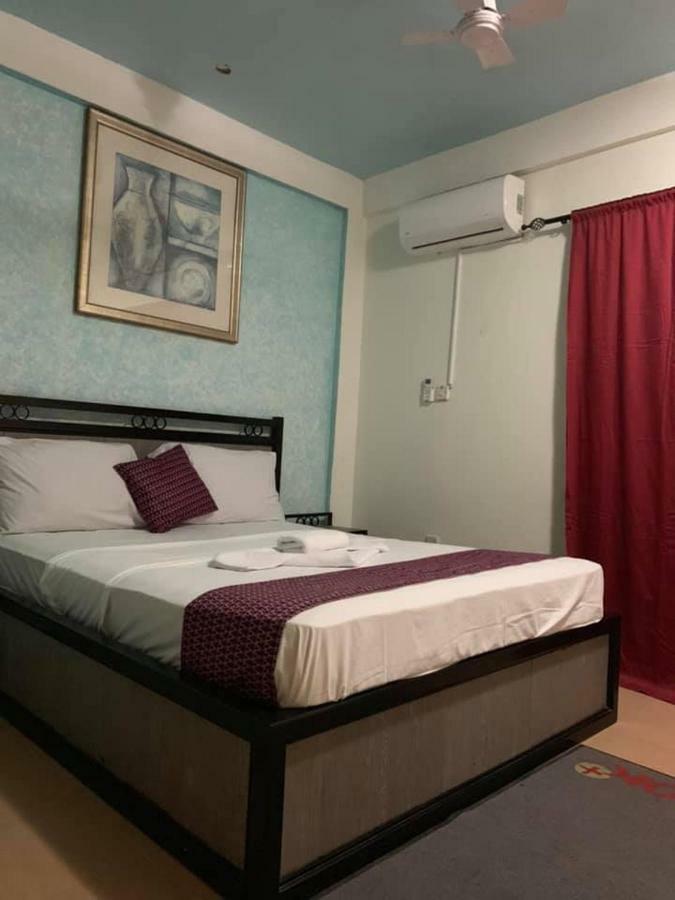 Vlv International Guest House Кололи Екстериор снимка
